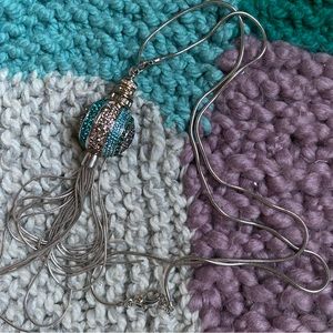 Henri bendel necklace